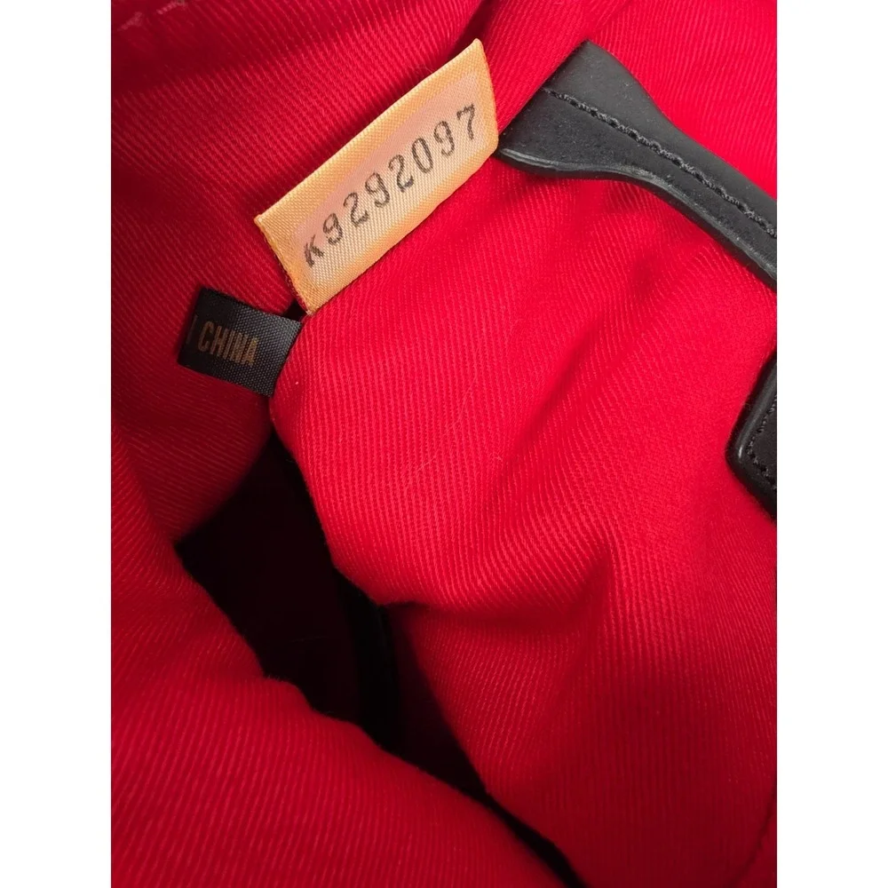 Dooney & Bourke good pre